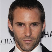 Alessandro Nivola