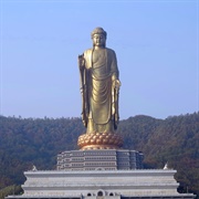 Spring Temple Buddha, China