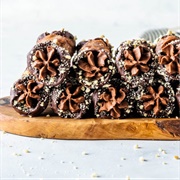 Dirt-Cake-Shell Cannoli