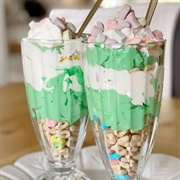 Seven-Shaped Sprinkle Sundae (Lucky Seven Sundae)