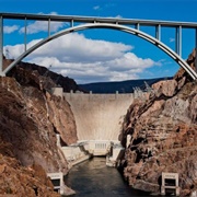 O&#39;Callaghan–Tillman Memorial Bridge (Arizona-Nevada)