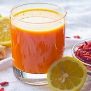 Ginger, Lemon, and Goji Berry Drink