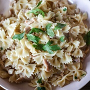 Farfalle Alfredo With Clams (Classy Clam)