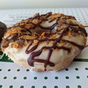 Butterfinger Drizzle Donut (Butterzinger Drizzle Donut)