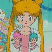 S4.E5: A Couple Made for Each Other! Usagi and Mamoru&#39;s Love