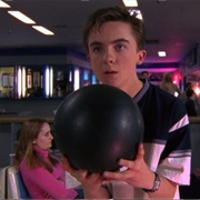 Malcolm in the Middle: &quot;Bowling&quot; (S2E20)