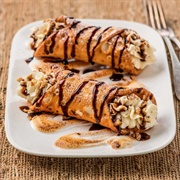 Mini Marshmallow Cannoli