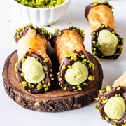 Celtic Knot Cannoli Shell