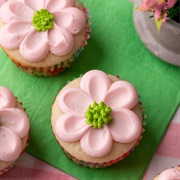 Wasanbon Blossom Cupcake