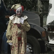 Supernatural: &quot;Everybody Loves a Clown&quot; (S2,E2)