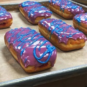 Wildberry Shake Drizzle Donut