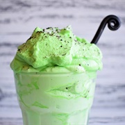 Sundae With Green Whipped Cream (Sundae With Rainforest Whip)