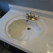 Shell-Shaped Bathroom Sink