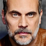 Todd Stashwick