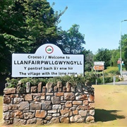 Llanfairpwllgwyngyllgogerychwyrndrobwlllla, Wales, UK