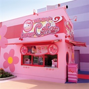 Hello Kitty&#39;s Corner Café