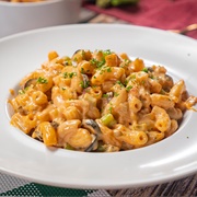 Macaroni Marinara With Mushrooms (Macaroni Rossi)