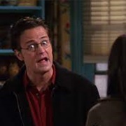 Friends: &quot;The One Where Chandler Doesn&#39;t Like Dogs&quot; (S7,E8)