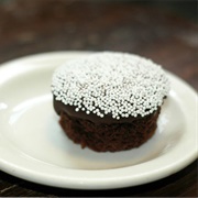 Sno-Cap Cupcake (Frostcap Cupcake)