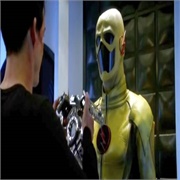 The Flash: &quot;The Man in the Yellow Suit&quot; (S1,E9)