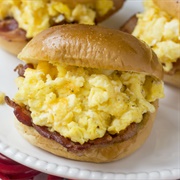 Cheesy Scrambled Egg Sandwich