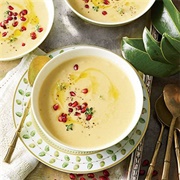 Roasted Garlic and Cauliflower Soup