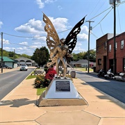 The Mothman Statue, USA