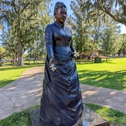 Queen Kapiʻolani Statue, Honolulu