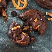 Chocolate Pretzel Cookie