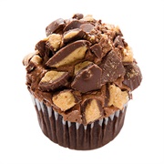 Crushed Peanut Cupcake