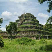 Koh Ker: Archeological Site of Ancient Lingapura or Chok Gargyar