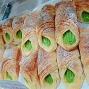 Matcha Cannoli