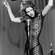 Sandra Bernhard