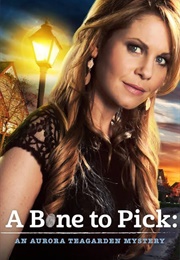 An Aurora Teagarden Mystery: A Bone to Pick (2015)