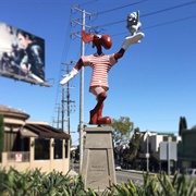 Rocky &amp; Bullwinkle Statue