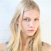 Aline Weber