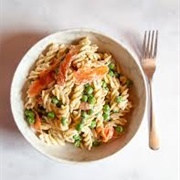 Sweet Chilli Salmon and Pea Pasta