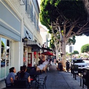 Larchmont Village