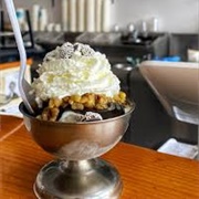 Sno-Cap Cookie Sundae (Frostcaps Cookie Sundae)