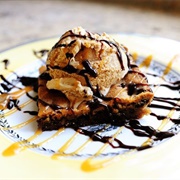 Toffee Chunk Cookie Sundae