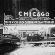 People Arriving at a Chicago Theater (Stanley Kubrick)