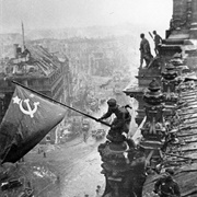 Raising a Flag Over Reichstag (Yevgeny Khaldei)