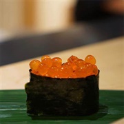 Salmon Roe Gunkan