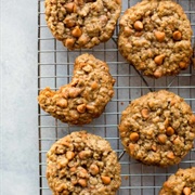 Soft &amp; Chewy Oatmeal Scotchies