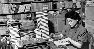 Reading Women: 500 Books by Female Authors