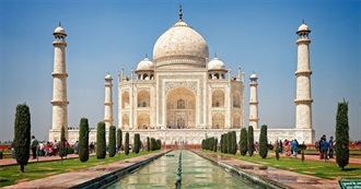 12 Tourist Sites Which You Can Explore in &amp; Near New Delhi