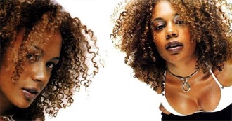 Rachel True