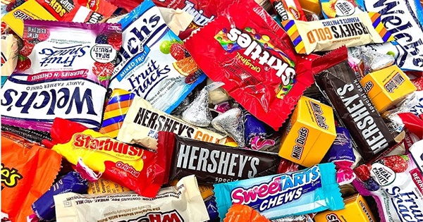 Every Popular Halloween Candy Ranked by Eat This! Not That —The 10 ...